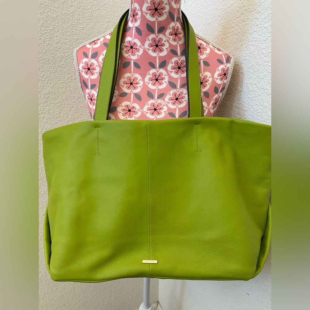 Vince Camuto NWT Green Leather Tote Bag
